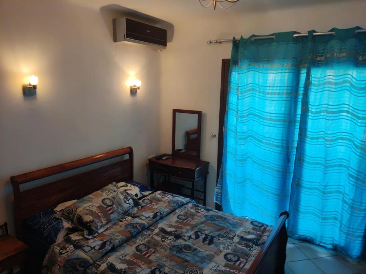 Studio Avec Piscine Et Wifi A Cabonegro Cabo Negro Exterior foto